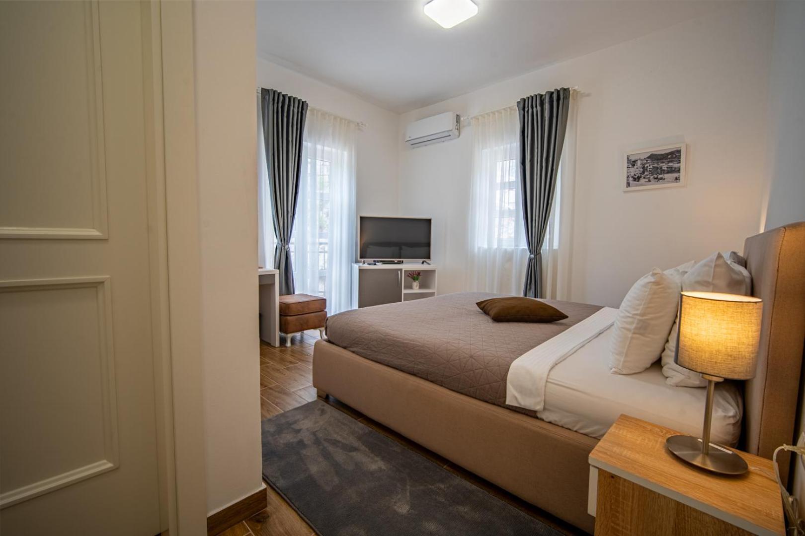 Skala Luxury Rooms Cetinje Buitenkant foto