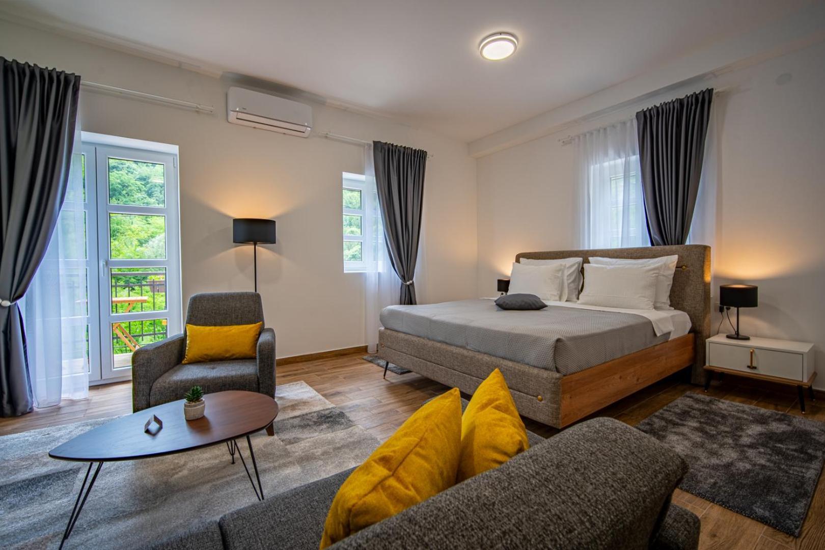 Skala Luxury Rooms Cetinje Buitenkant foto