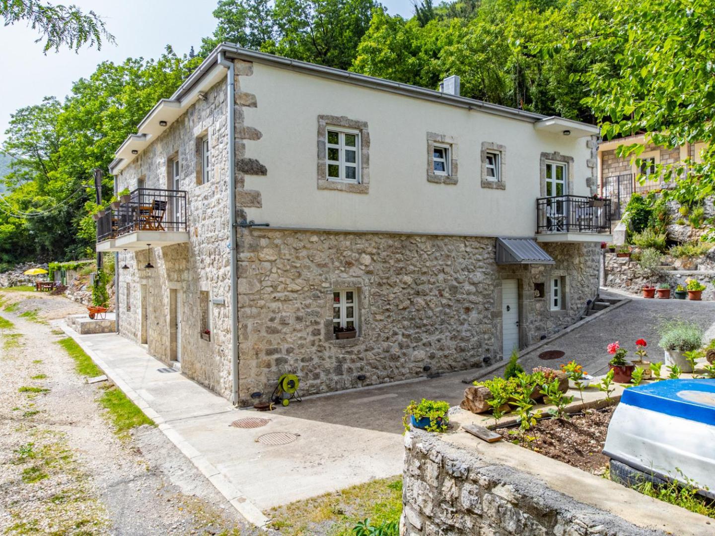 Skala Luxury Rooms Cetinje Buitenkant foto
