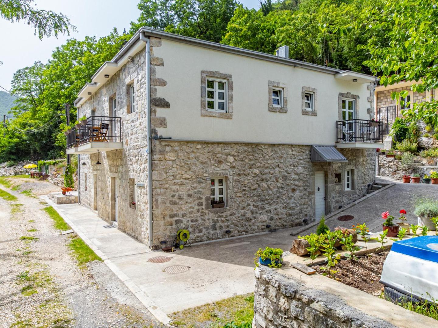 Skala Luxury Rooms Cetinje Buitenkant foto